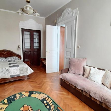 Apartments City Lviv Extérieur photo